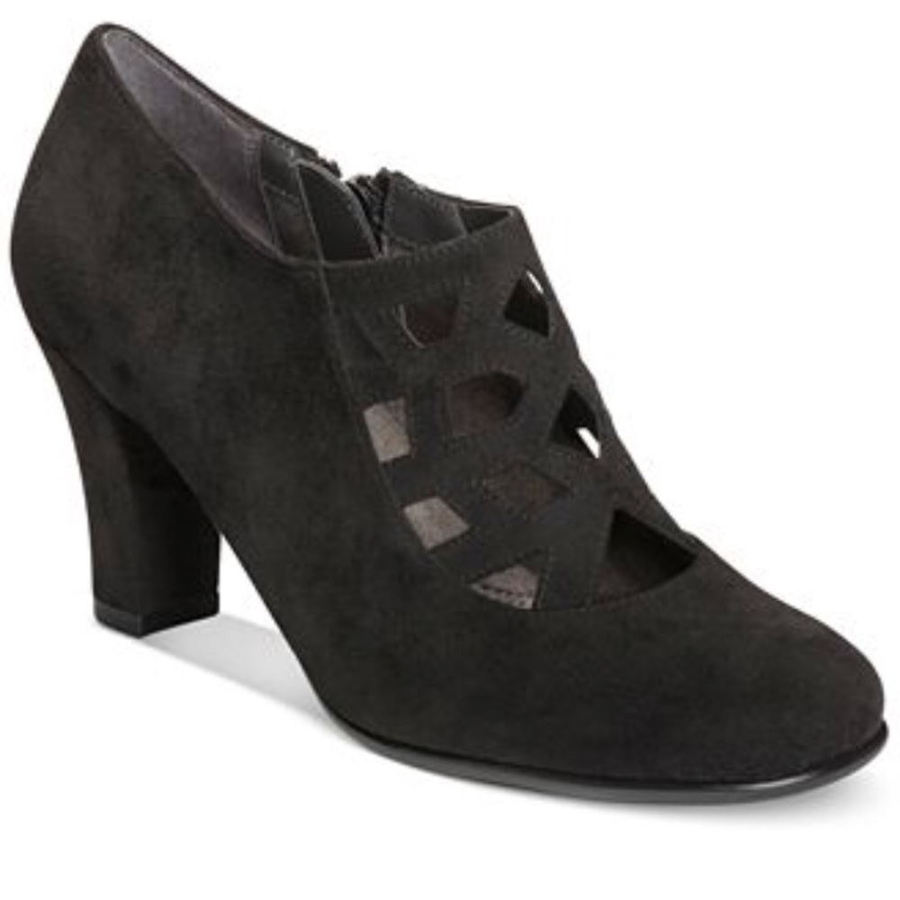 Aerosoles  heeled closed toe Shoes 8.5